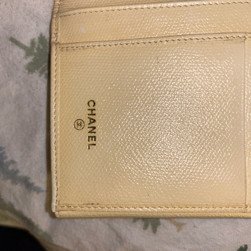 Chanel Coco Button Wallet - image 2